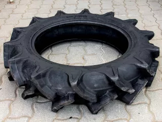 Tyre 8.3-22 ST design pattern (0)