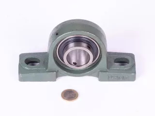 UCP206 bearing unit (bearing +