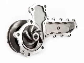 Water pump for Kubota D1301 engine (4)