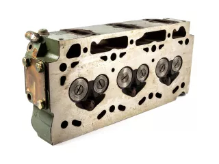 Yanmar 3T82B cylinder head, used (2)