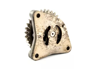 Yanmar 3T82B oil pump, used (2)