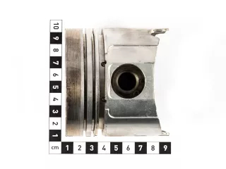 Yanmar 3TNC78 piston, used (2)