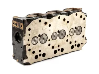 Yanmar 3TNC78 Zylinderkopf, gebraucht (No.2) (2)