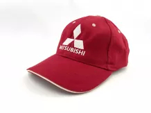 Baseball cap with embroidered Mitsubishi lettering (red)