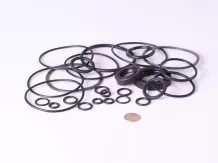 Belarus/MTZ complete steering servo repair kit (cylinder & control valve, with symerings)