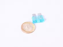 biztosíték késes 15A