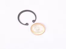 internal circlip 28 mm (hole)