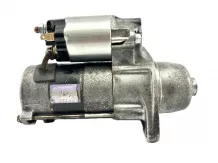 Kubota D1005 starter motor, 67980-31151 (228000-5910), used.
