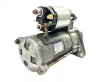 Kubota D1005 starter motor, 67980-31151 (228000-5910), used.