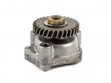 Kubota D600 oil pump, used