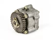 Kubota D850 oil pump, used