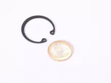 Seegerring 30 mm inner (in Bohrung)