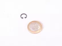 Seegerring 9 mm inner (in Bohrung)